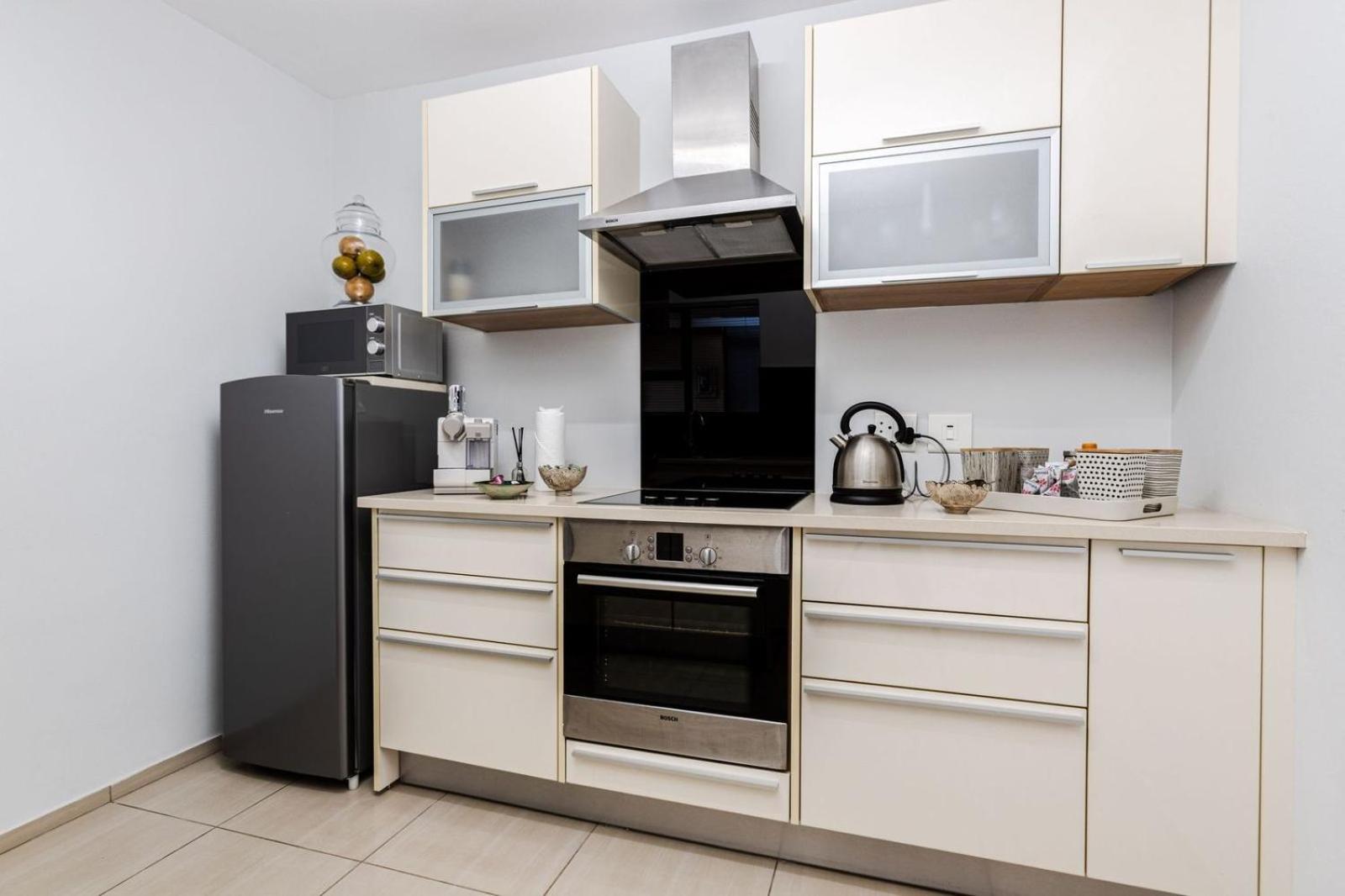 Fleur De Lis Guesthouse Krugersdorp Ngoại thất bức ảnh
